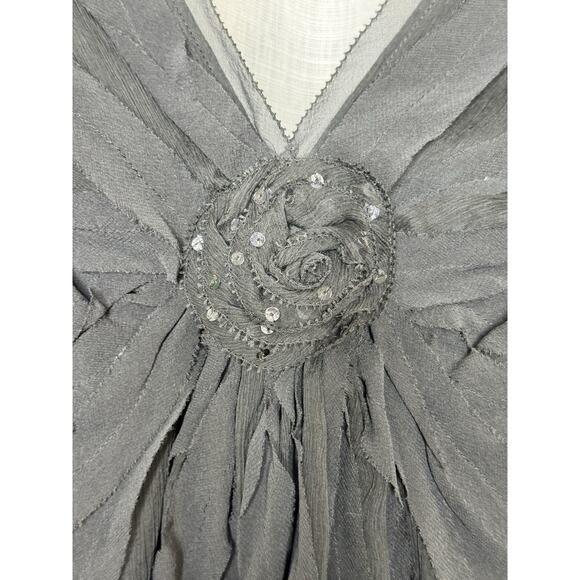 DKNY Silk Sleeveless Layered Shell Top Size 14 Gray Ruffles Sequins Rosette - Picture 2 of 5